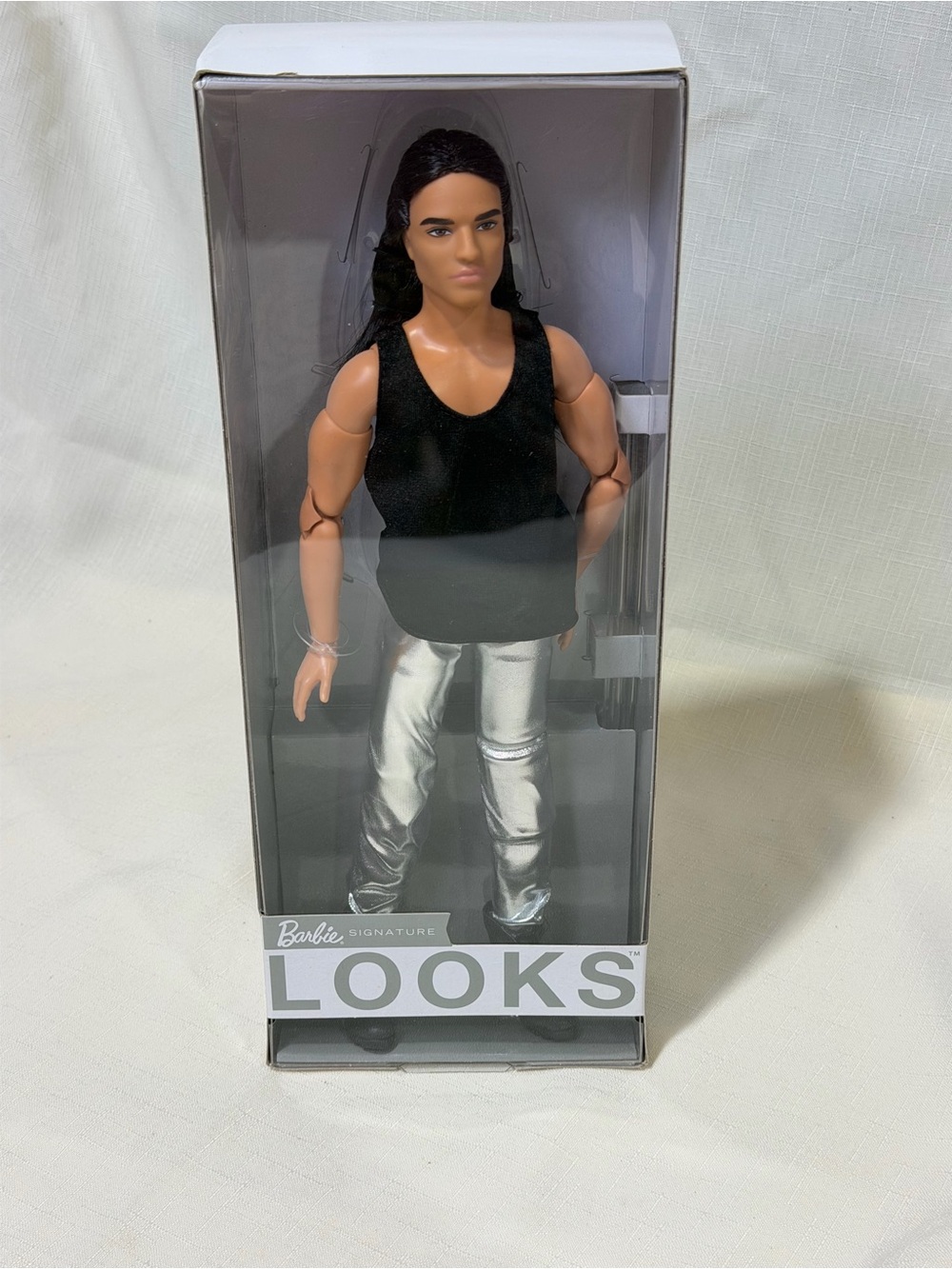 Barbie Signature Looks Ken Doll #9 HCB79 NRFB Made To Move Mattel New